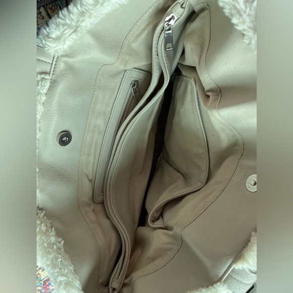 EUC Sondra Robert cream faux fur & leather shoulder tote bag - Picture 5 of 8